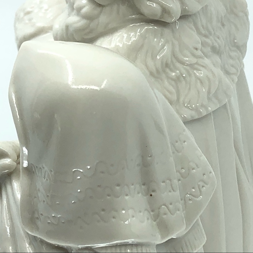 SOLD Father Frost & Babushka White Porcelain Figurine - Picture 12 of 16
